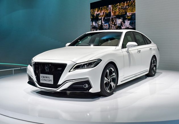 Toyota crown 2019 года