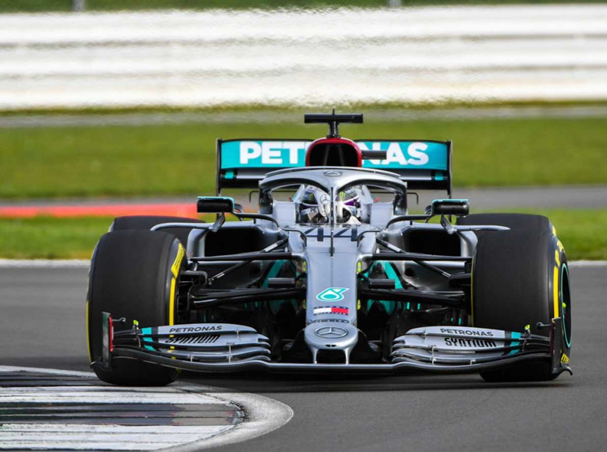 Petronas 推介新一届 Trackside Fluid Engineer