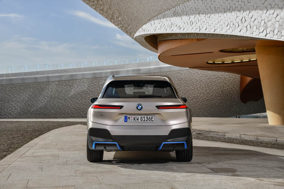 2021 BMW iX 