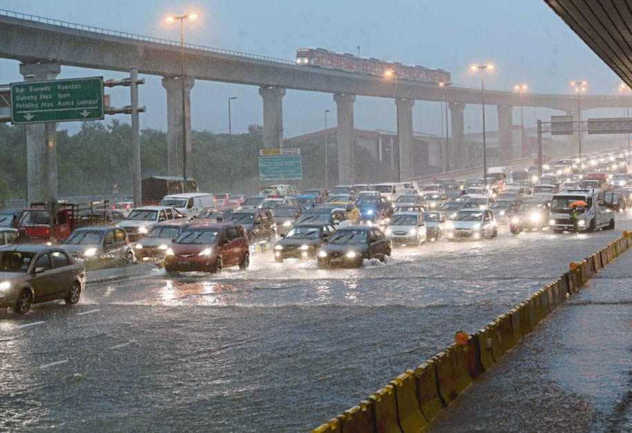 Car insurance 在你的车子遇到水灾后有什么帮助？