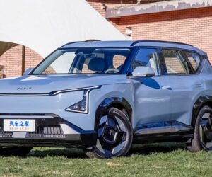 Kia EV5 中国上市：对标 Tesla Model Y，主打价格优势，当地开价约 RM 98,000 起。