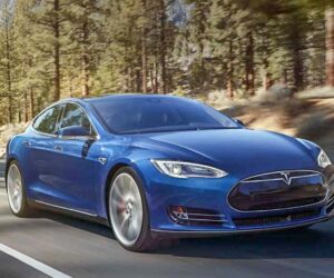 Tesla Model S 车主仅行驶262,000 公里，但是却必须花费RM 90,549更换电池