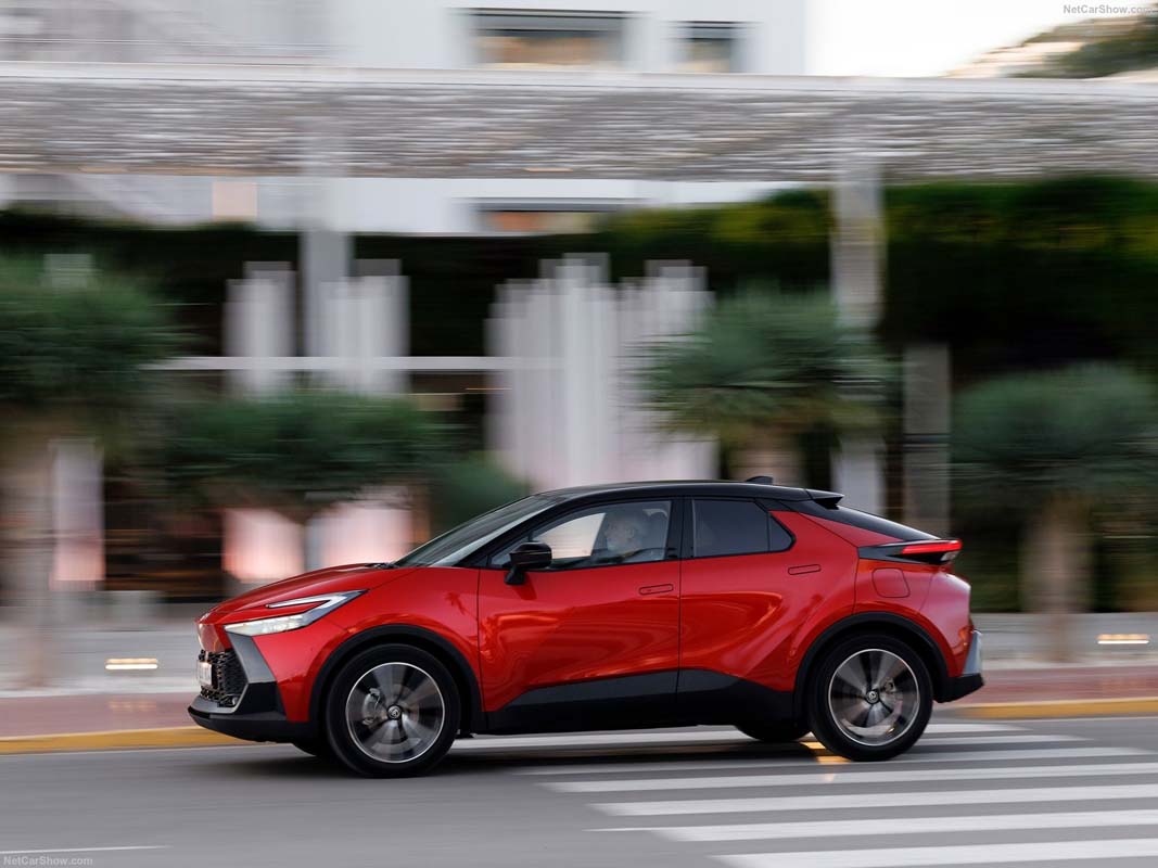 2024 Toyota C-HR 确认进军亚洲： PHEV 车型最大马力223 Hp、0-100加速仅需7.3秒！