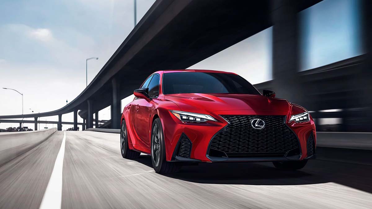 Lexus IS 大改款最快10月发布：全新平台+2.4L涡轮引擎上身！