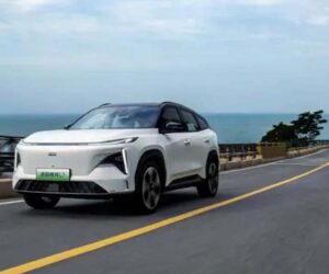 Proton 首款 “EV”或为 Geely Galaxy L7 ：1.5L PHEV 满缸染油可行驶1,370 km！