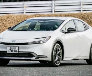 Toyota Prius 非官方引进：2.0L Hybrid 引擎，开价 RM 258,800 起。