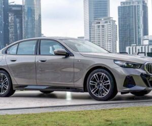 图库：BMW 520i M-Sport 大马实拍：2.0L涡轮引擎+48V轻混、售价RM 349,800