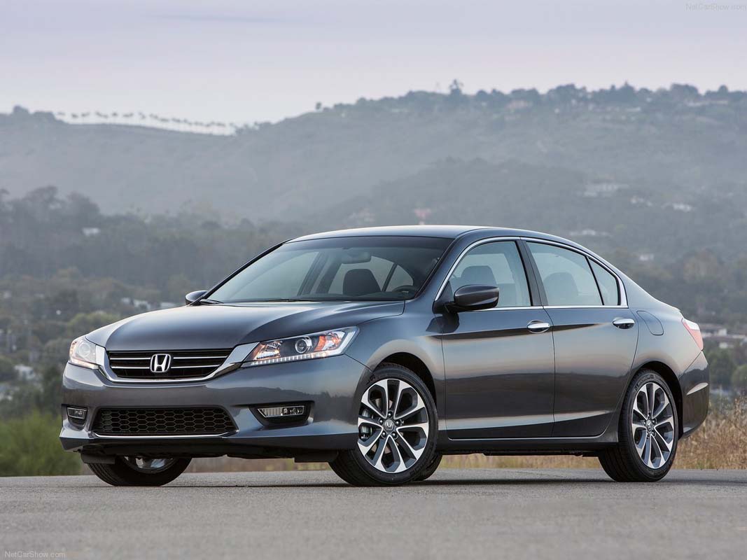 加拿大 Honda Accord 里程突破1,000,000公里，车主要求原厂为其提供特别设计的仪表