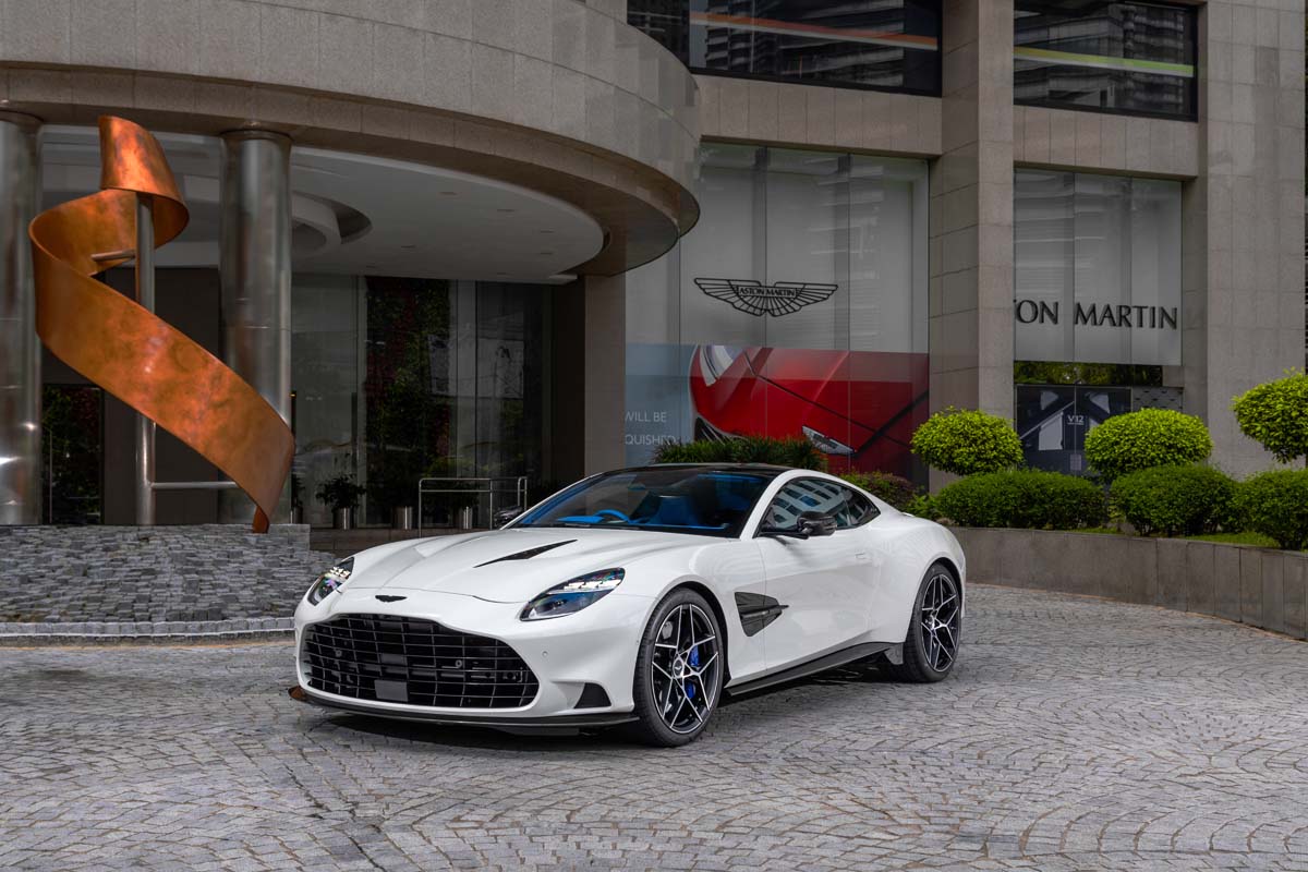 Aston Martin Vanquish 登陆大马：搭载5.2L V12双涡轮引擎，本地售价RM 5,000,000起