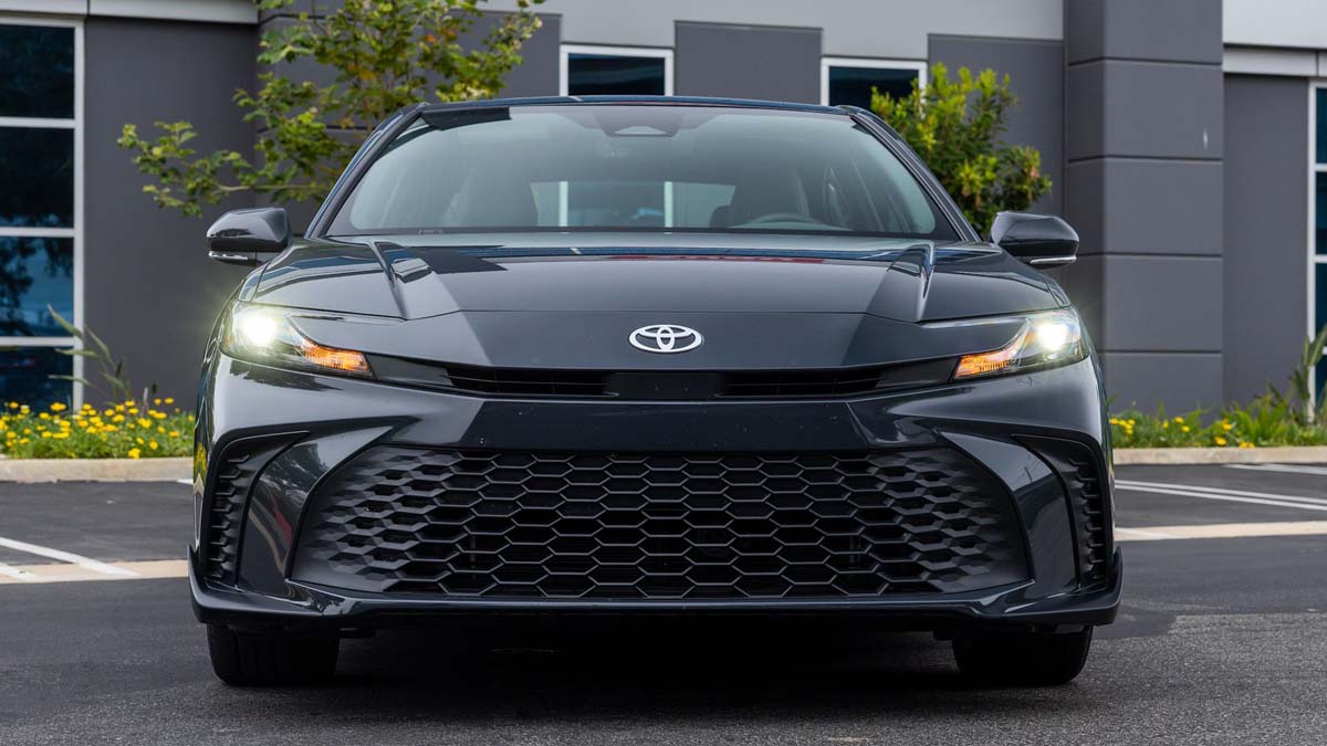 酷帅黑武士！2025年 Toyota Camry 黑色劲装实力登场