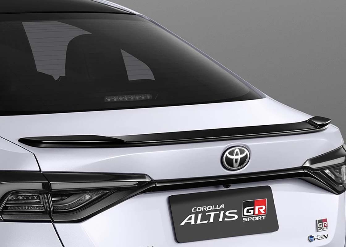 2025 Toyota Corolla Altis GR-S 泰国上市：维持原本引擎设定，售价约 RM 146,202