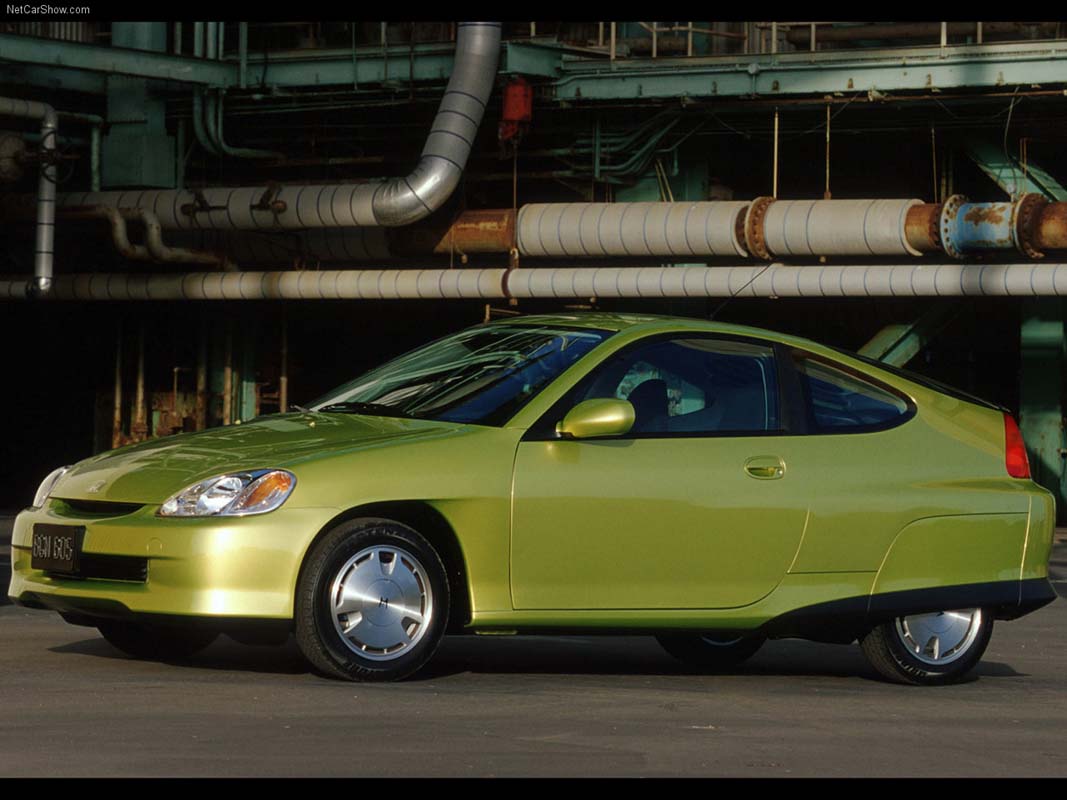 Honda Insight 25年前创下的3.36L/100 km的记录目前还是无人可打破！