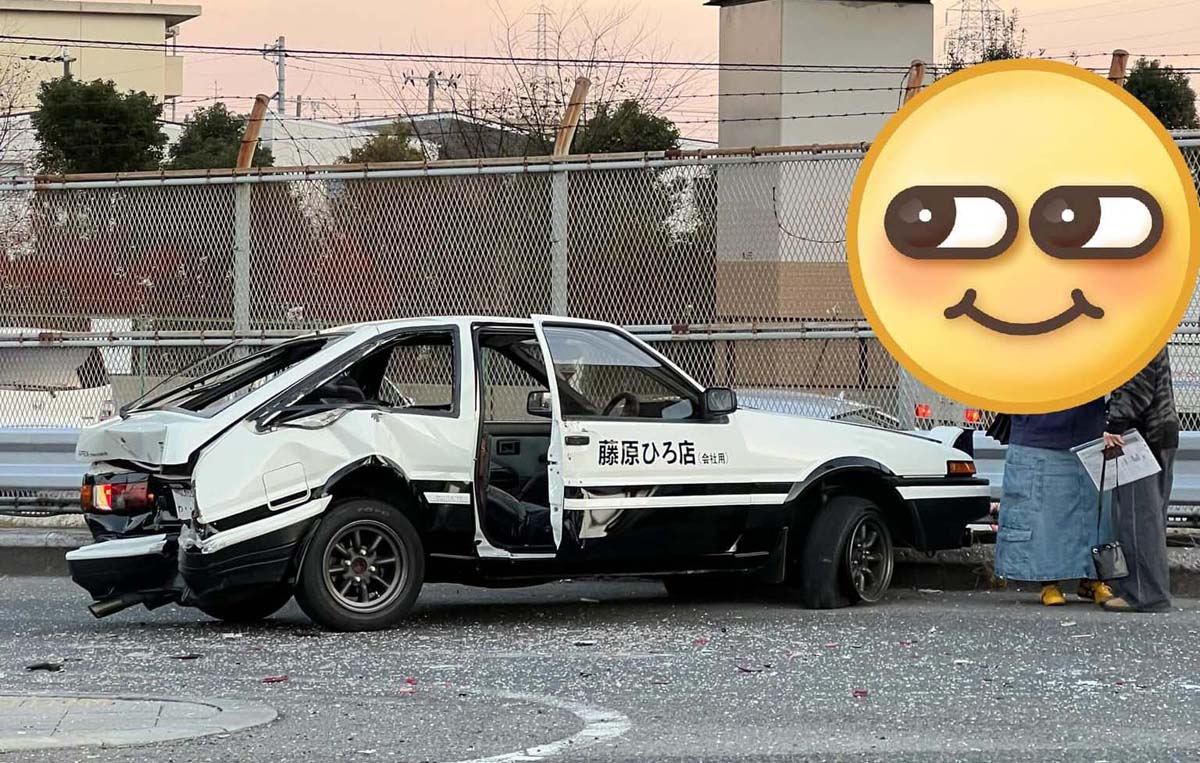 Toyota AE86 出车祸撞毁，世界上又少一辆豆腐车