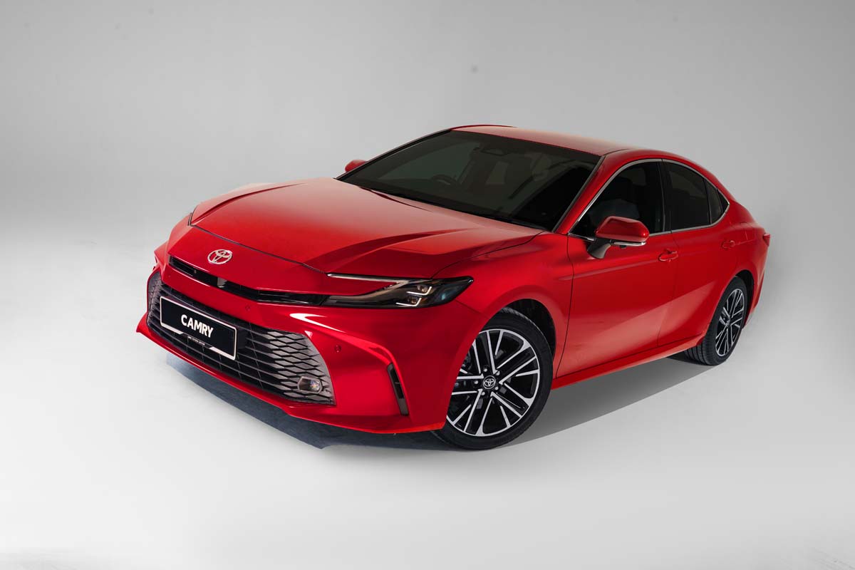 2024 Toyota Camry 纯汽油版登陆大马：配备维持、售价RM 221,800