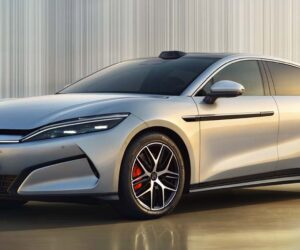 BYD 发布全新兆瓦闪充技术、5分钟充电400公里号称比添油更快！